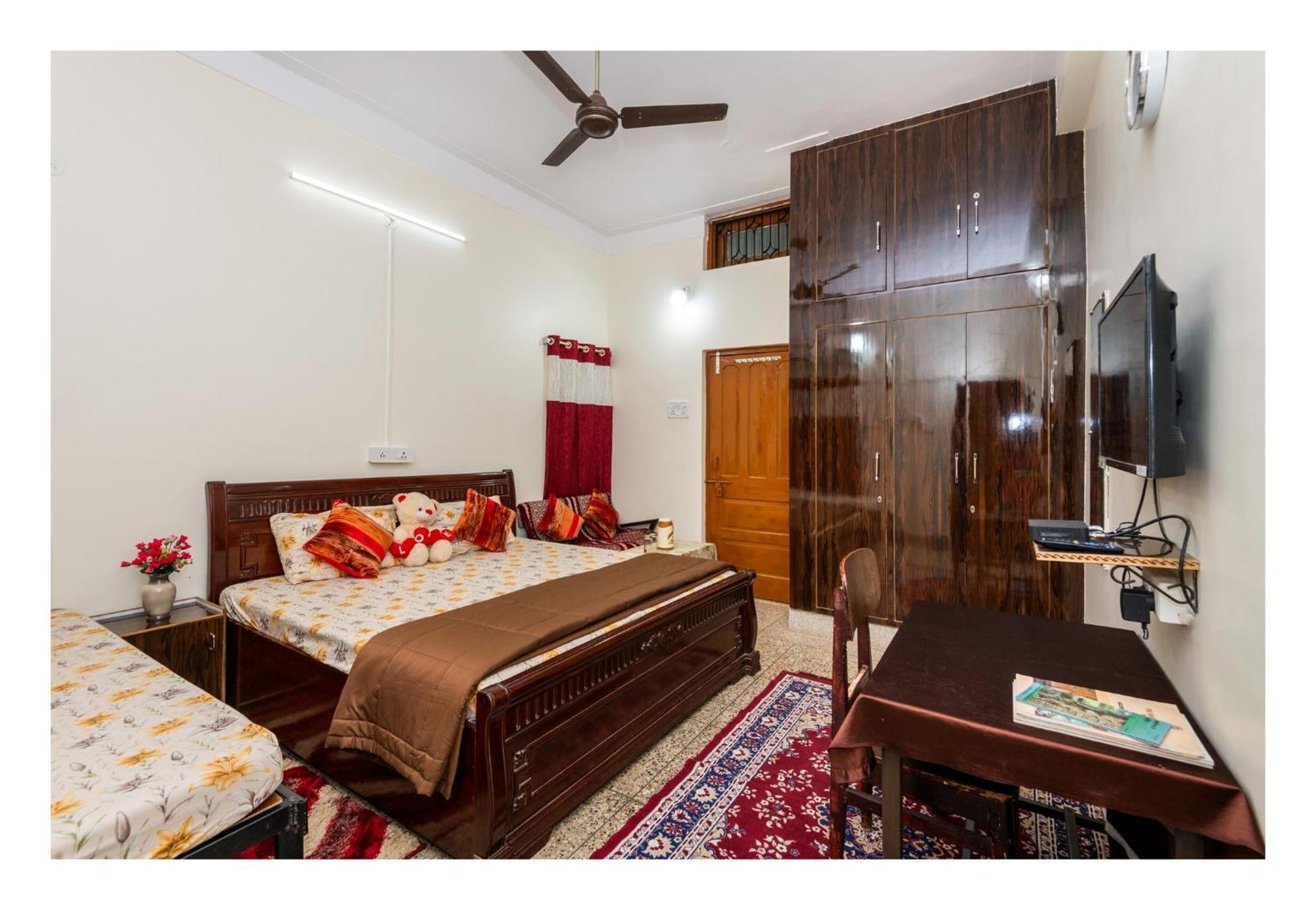 Jaiswal Homestay Jabalpur Exterior foto